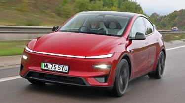 Tesla Model Y - dynamic front 3/4